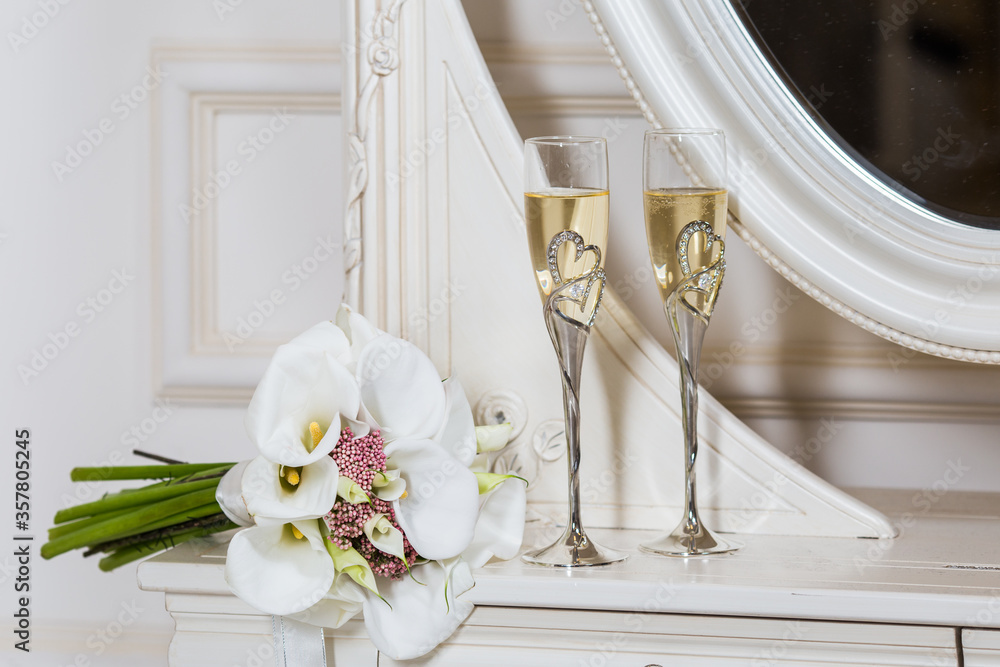 wedding decoration on the table wedding decoration on the table