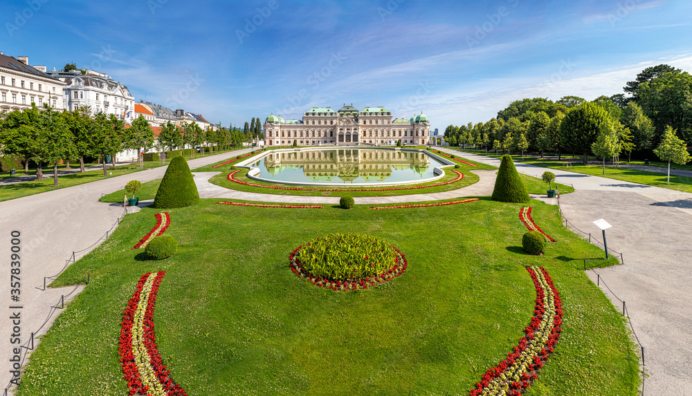Baroque park of Belvedere Palace Vienna at a sunny day - obrazy, fototapety, plakaty 