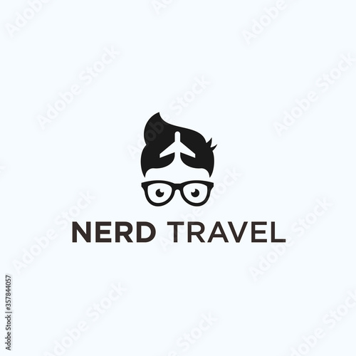 travel nerd logo. nerd icon