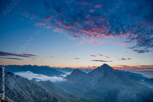 Dawn in the mountain © pierluigipalazzi
