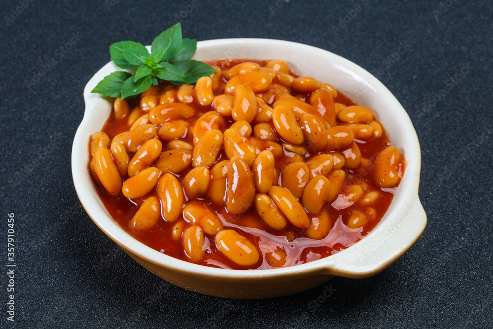 White beans with tomato sauce White beans with tomato sauce
