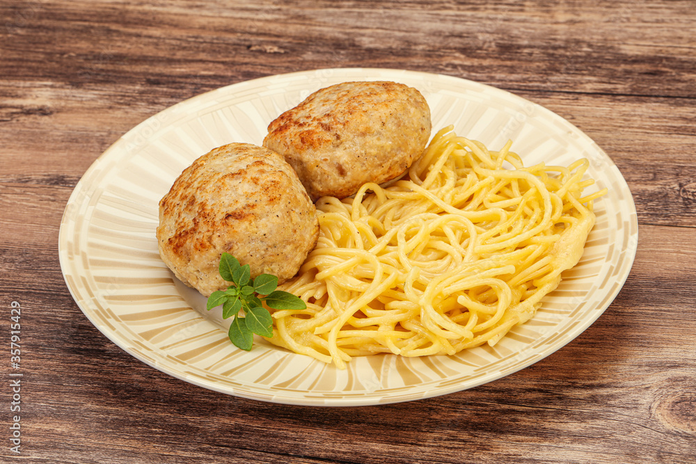 Spaghetti with homemade chicken cutlet Spaghetti with homemade chicken cutlet
