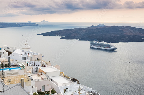 Houses, terraces, islands and a cruise in Santorini