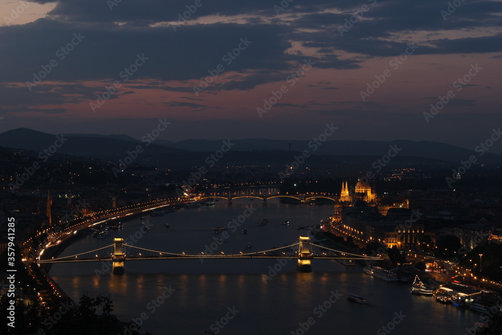 Colorful evening view of Parliament and Chain Bridge
