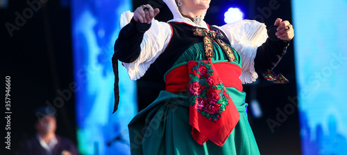 Spanish folkloric costume for woman 