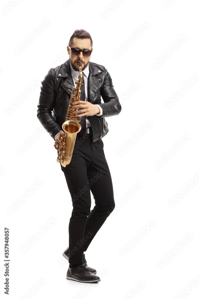 Naklejka premium Man playing a saxophone and wearing sunglasses