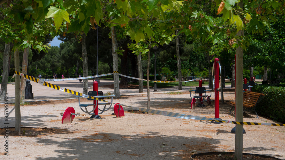 playground closed due to the restrictions of the covid 19 pandemic and its quarantine