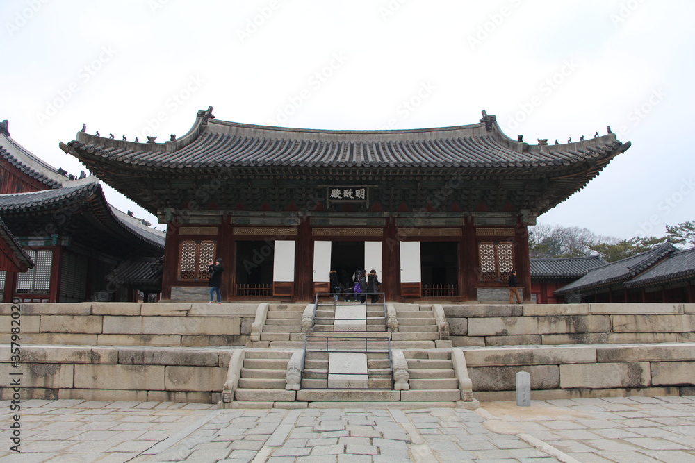 korean traditional building