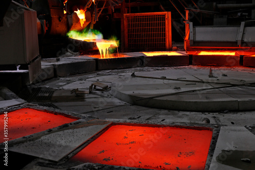 Obraz na plátně View of the casting and smelting for copper anode in the copper processing plant