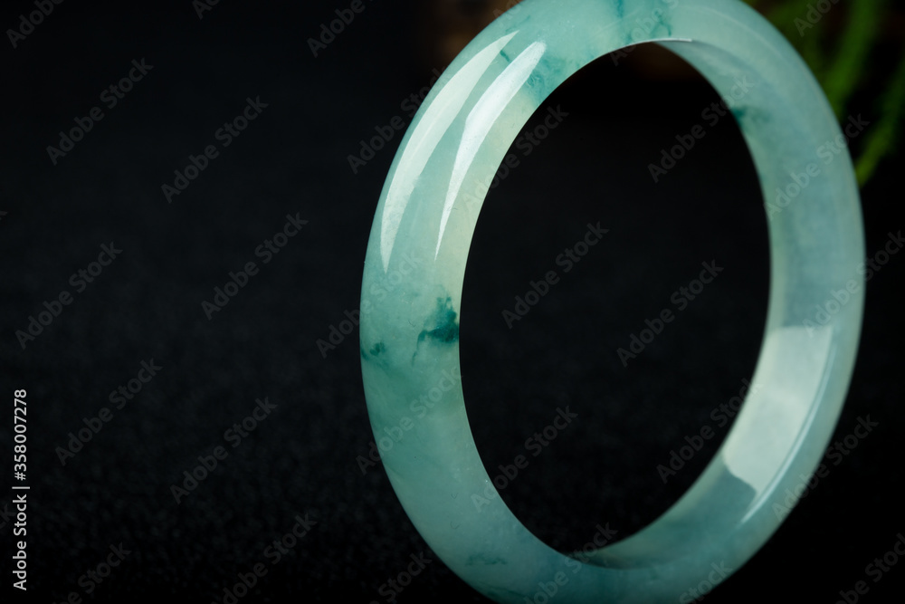 Precious gemstone for personal accessory Precious gemstone for personal accessory