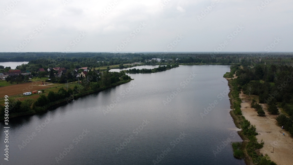 Drohnenflug über Sollnitzer See Dessau-Roßlau, Sachsen-Anhalt, Deutschland 2020