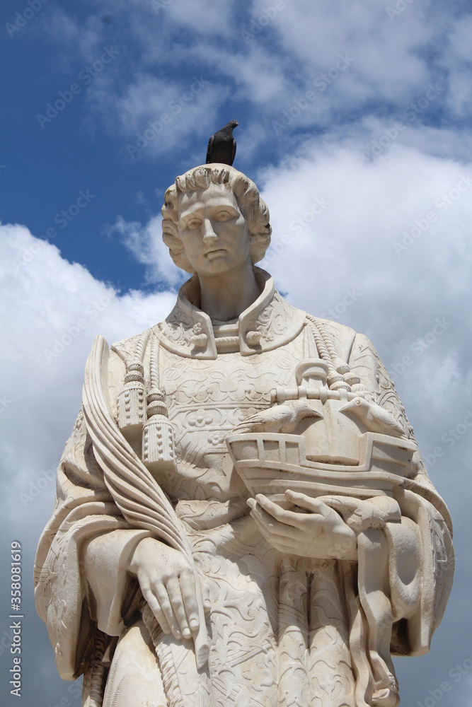 statue of saint vicente