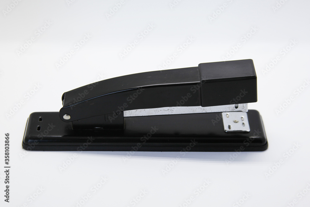 Manual stapler, a tool that allows you to staple a sheet of paper or cardboard through a piece of wire called a staple. Manual stapler, a tool that allows you to staple a sheet of paper or cardboard through a piece of wire called a staple.