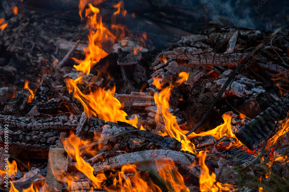 Burning down fire. Last embers and ashes Burning down fire. Last embers and ashes
