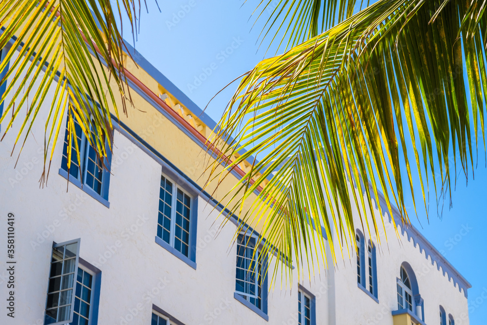Fototapeta premium Beautiful Miami Beach Art Deco Cityscape