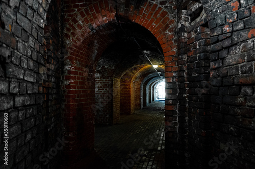 old brick wall © Сергей Масленников