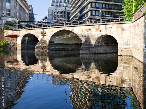 Historische Zollenbrücke Hamburg Altstadt sonnig photo