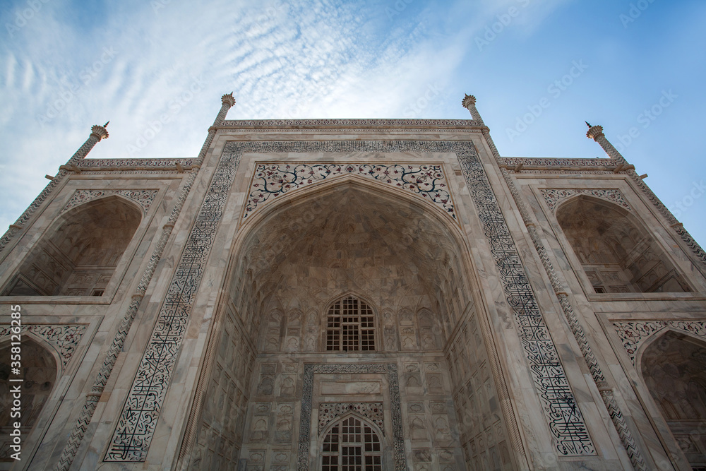 taj mahal mausoleum agra india