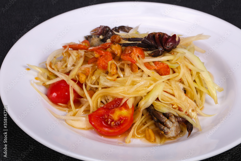 Green mango salad with seafood