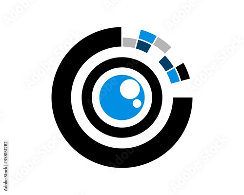 Lens camera with pixel