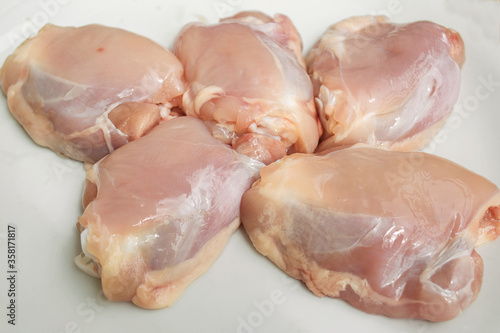 raw chicken thighs without skin