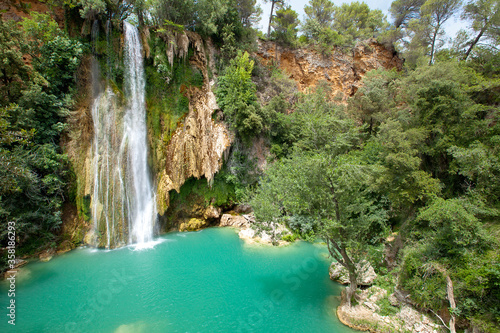 Valokuva Cascade de Sillans (also written as Sillans la cascade) is one of the most beaut