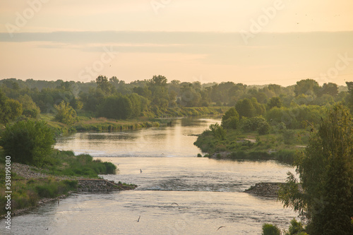 Fototapeta Naklejka Na Ścianę i Meble -  rzeka Warta widok z czoła zapory zbiornika Jeziorsko