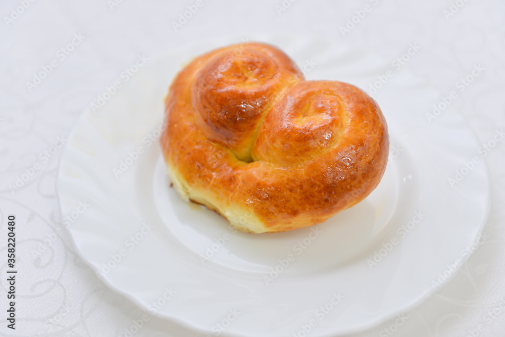 food, pastry, bread, breakfast, sweet, baked, plate, snack, dessert, bun, roll, meal, delicious, bakery, isolated, croissant, cake, white, cheese, homemade, fresh, fried, tasty, pie, brown food, pastry, bread, breakfast, sweet, baked, plate, snack, dessert, bun, roll, meal, delicious, bakery, isolated, croissant, cake, white, cheese, homemade, fresh, fried, tasty, pie, brown