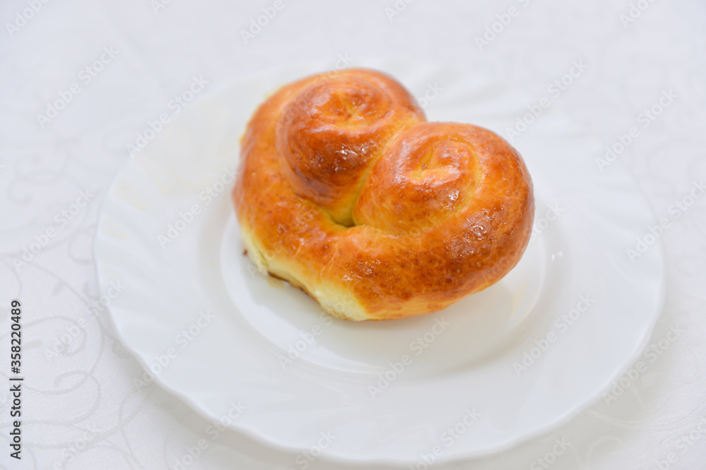 food, pastry, bread, breakfast, sweet, baked, plate, snack, dessert, bun, roll, meal, delicious, bakery, isolated, croissant, cake, white, cheese, homemade, fresh, fried, tasty, pie, brown food, pastry, bread, breakfast, sweet, baked, plate, snack, dessert, bun, roll, meal, delicious, bakery, isolated, croissant, cake, white, cheese, homemade, fresh, fried, tasty, pie, brown
