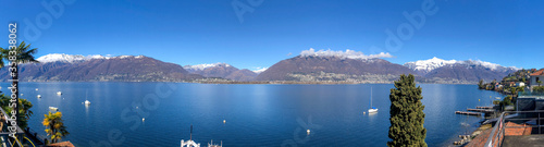 Panoramablick   ber den Lago Maggiore  Italien