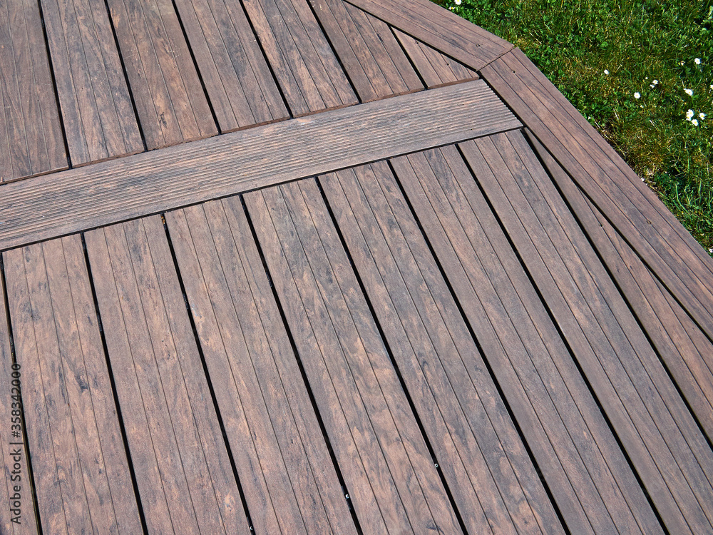 Beautiful classical design hard wood deck Beautiful classical design hard wood deck
