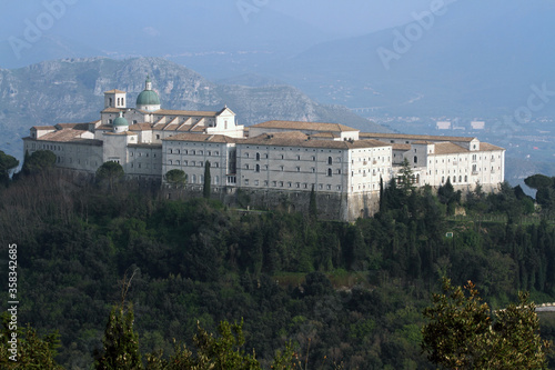 Vista aerea dell'Abbazia di Montecassino photo