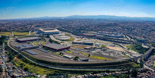 Estação, Shopping e estádio em Itaquera