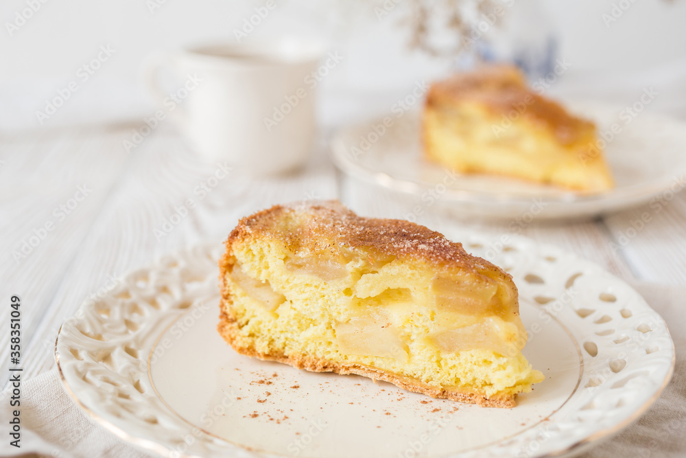 Simple russian cake with apples Simple russian cake with apples