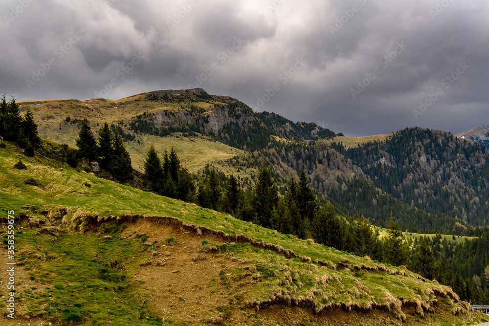 Fototapeta premium Outstanding panorama of the mountain peaks of Romania