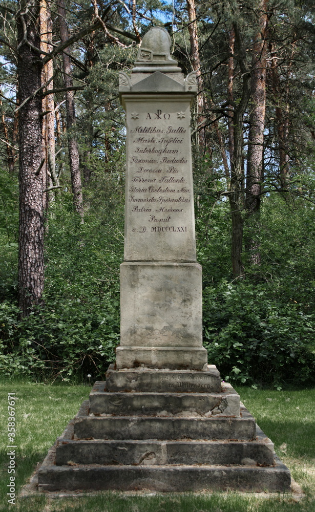 Französisches Kriegerdenkmal von 1871 in Niedergörsdorf, Landkreis Teltow-Fläming Französisches Kriegerdenkmal von 1871 in Niedergörsdorf, Landkreis Teltow-Fläming