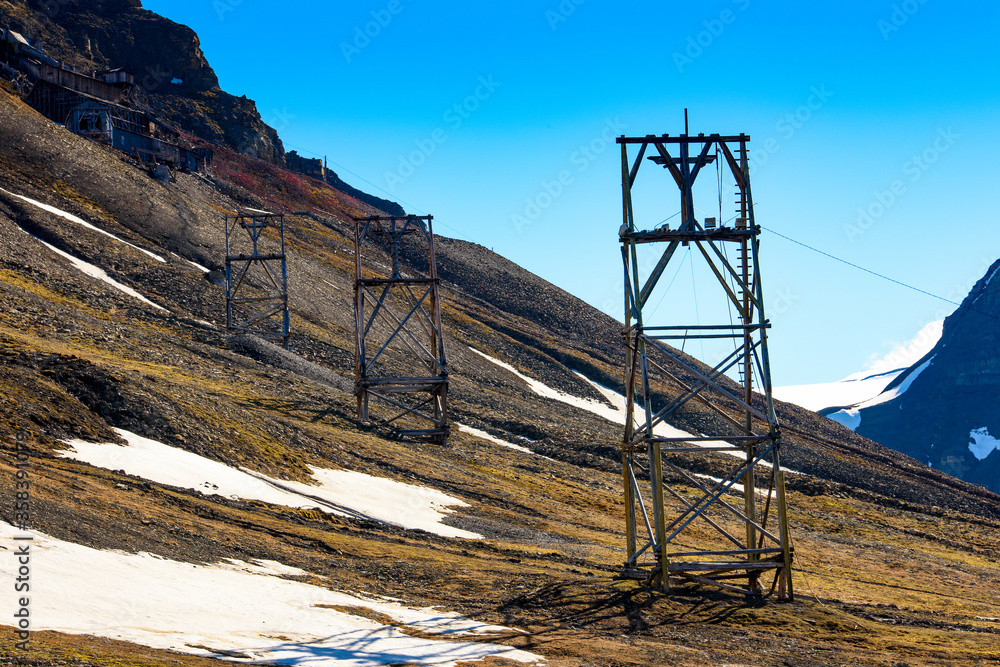Aaerial tramway used to haul coal from the mines to the port, Longyearbyen, Svalbard, Norway Aaerial tramway used to haul coal from the mines to the port, Longyearbyen, Svalbard, Norway