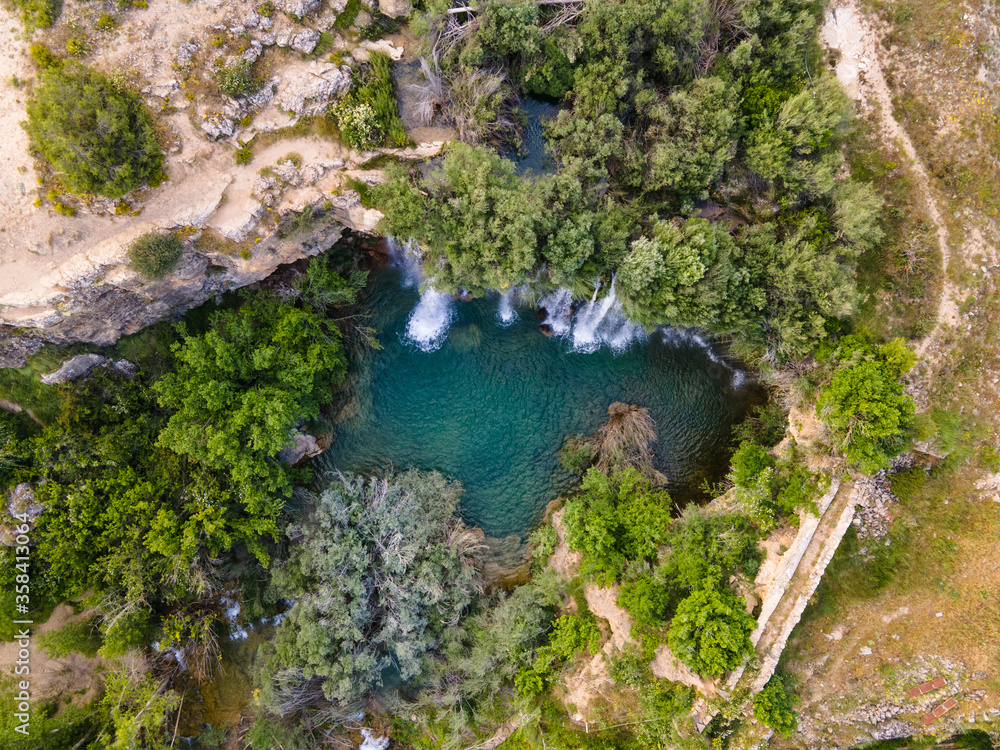 Cascada del Molino de San Pedro en el Vallecillo, Teruel Cascada del Molino de San Pedro en el Vallecillo, Teruel