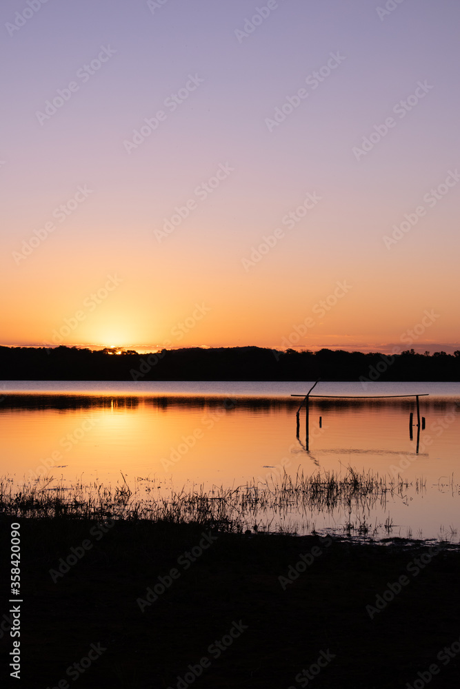 Naklejka premium Sunset in Três Marias