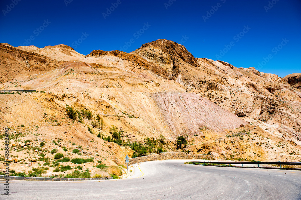 It's Road to the top of the mountain It's Road to the top of the mountain
