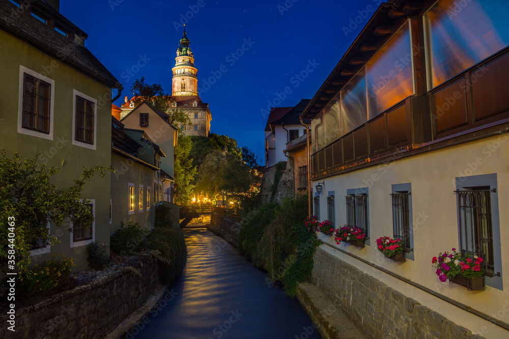 Naklejka premium Old Town at night of Cesky Krumlov, Czech Republic