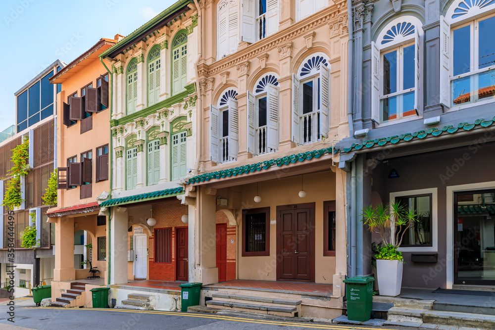 Φωτογραφία Famous Club street in Singapore Chinatown with colorful colonial shop houses