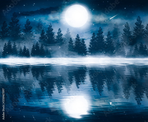Темный холодный пейзаж с рекой. Зимний фон, отражение на воде лунного света. Драматическая сцена, дым, смог, туман, снег. © MiaStendal
