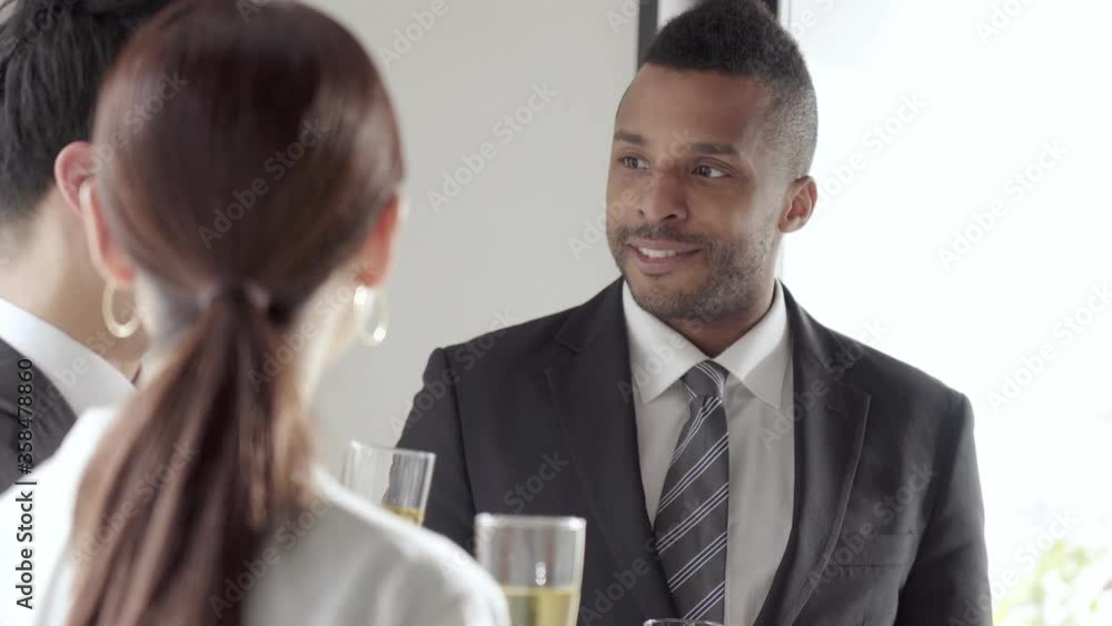 グローバル　ビジネス　パーティー