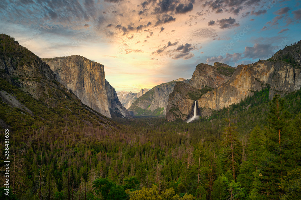 Valley view Yosemite Park