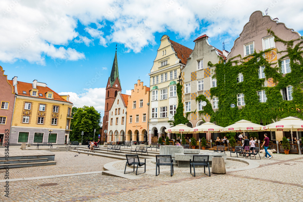 Fototapeta premium Olsztyn Warmia Mazury Kamienice rynek starówka stare miasto plac