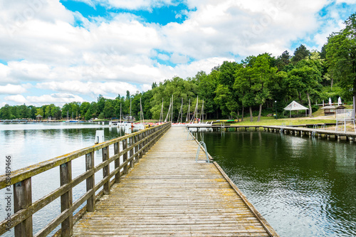 Fototapeta Naklejka Na Ścianę i Meble -  Mrągowo Molo pomost jezioro woda przystań