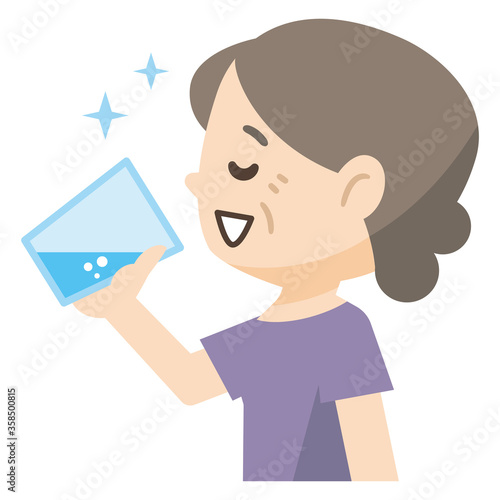 コップの水を飲む高齢者女性のイラストレーション