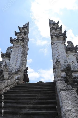 Porte du temple de Lempuyang à Bali, Indonésie 