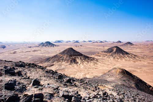 Obraz na płótnie It's Panoramic view of the Black desert in Egypt w salonie